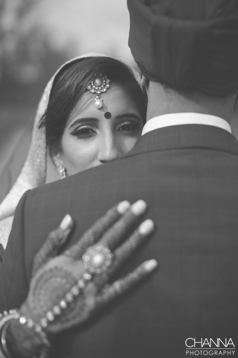 www.facebook.com/channaphotography